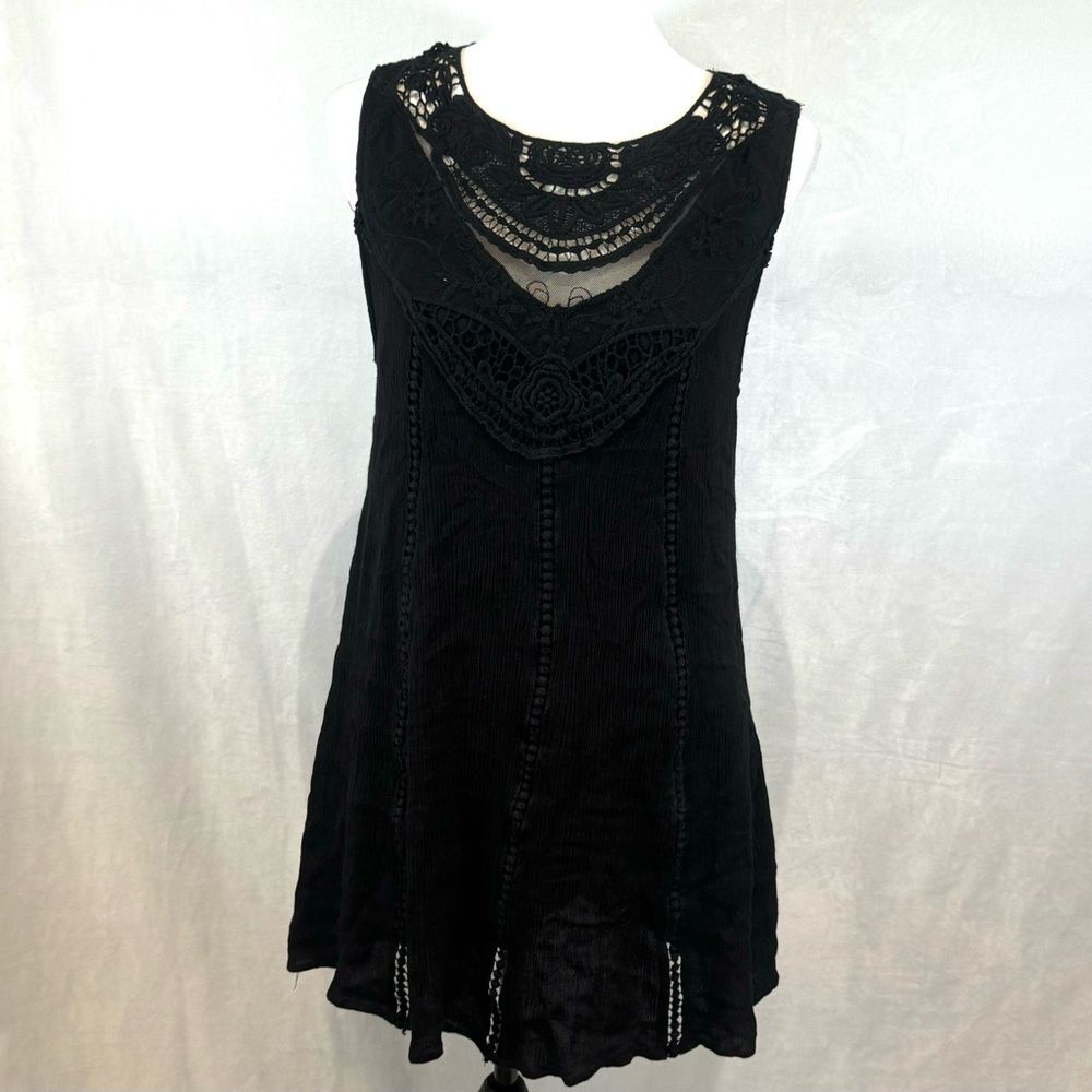 Carole Christian little back embroidered lace mini dress size small